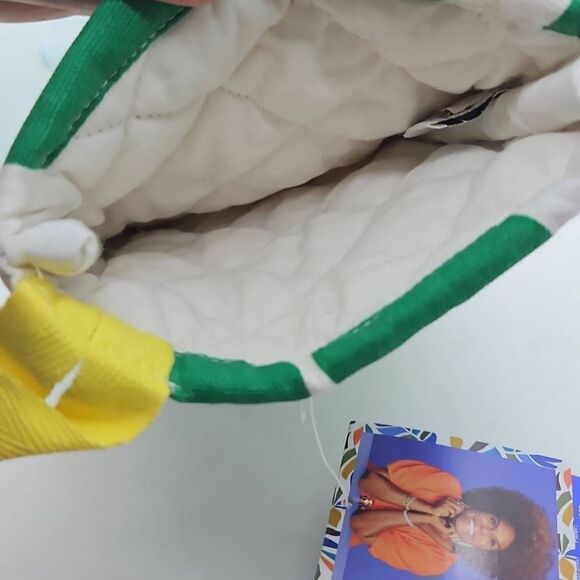 Oven Mitt Avocado Print Limited Edition Tabitha Brown x Target - Picture 3 of 6